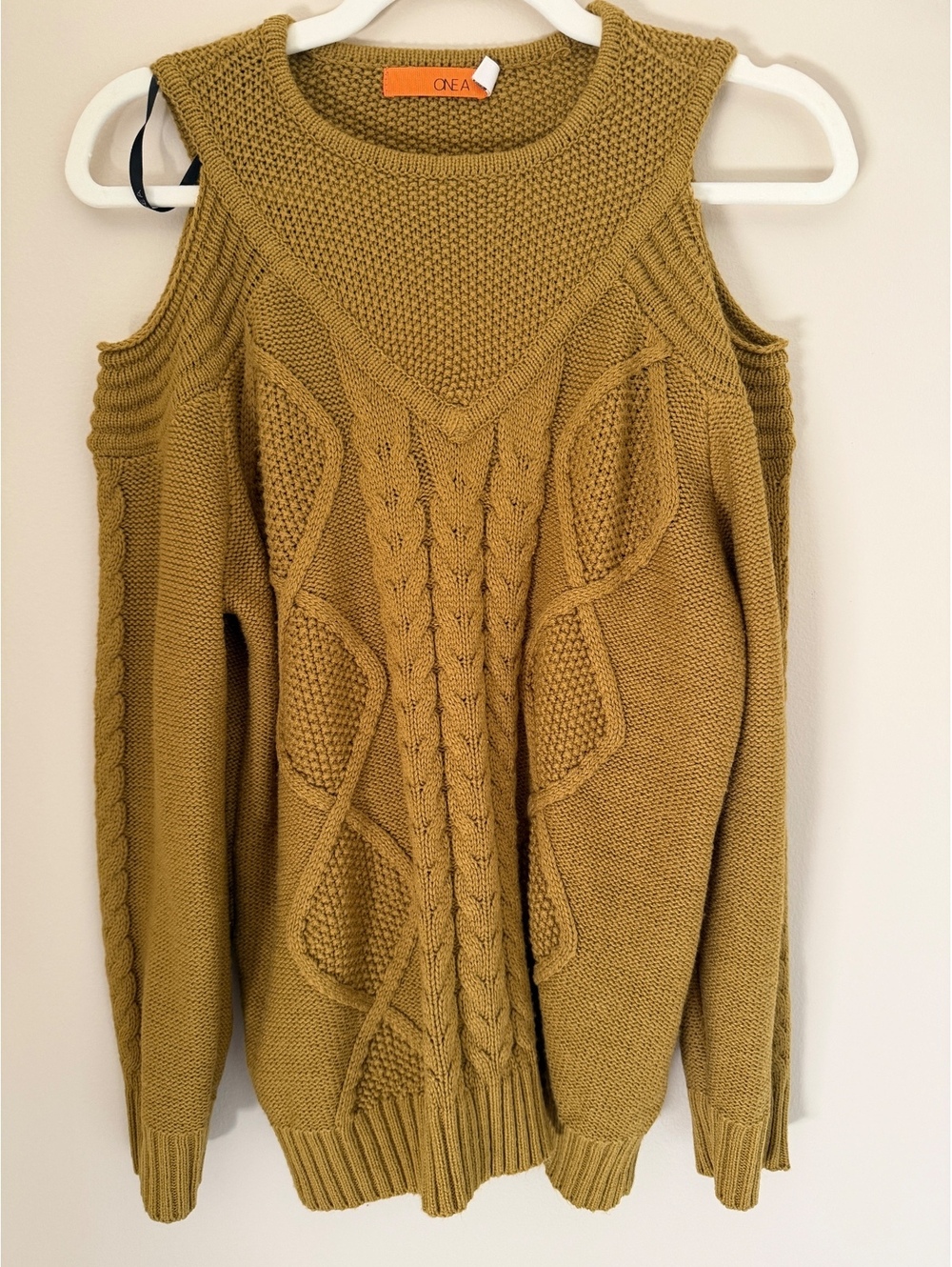 M One A cold shoulder sweater